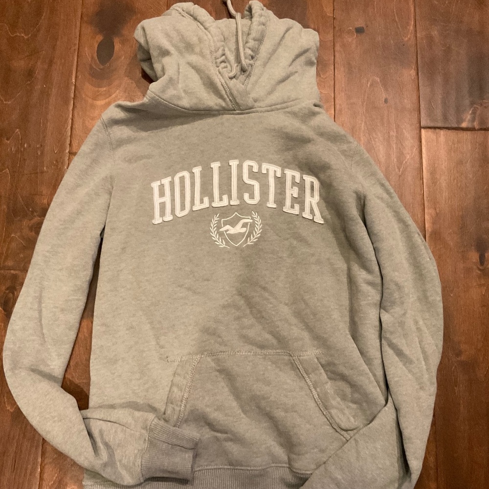 Hollister Hoodie 🎒